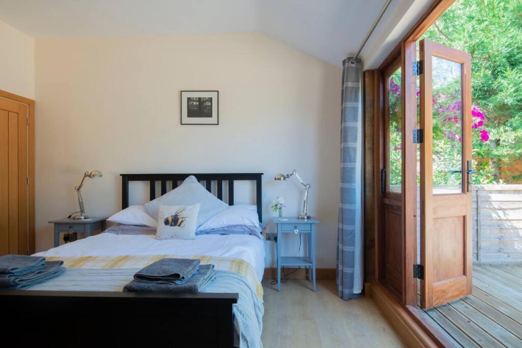 The Tack - Rural Boutique Retreat For Two